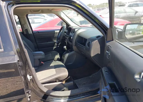 2015 Jeep Patriot Altitude Edition z USA, uszkodzony, nr VIN 1C4NJPBA1FD273774